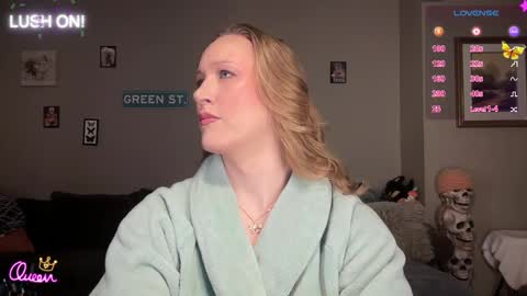 SexQueen Nikki online show from April 4, 2026, 3:05 am