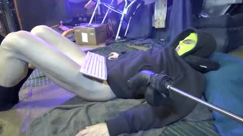 Snapshot of gregbball1 chatting on December 25, 2024, 8:07 am electrogee1 online show from December 25, 2024, 8:07 am