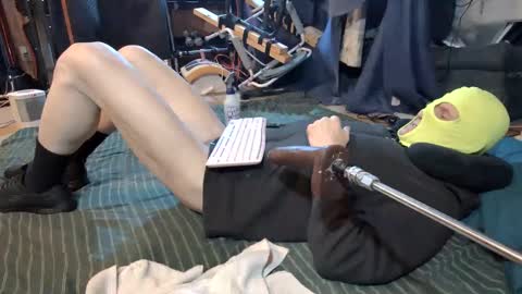 Snapshot of gregbball1 chatting on January 3, 2025, 9:47 am electrogee1 online show from January 3, 2025, 9:47 am