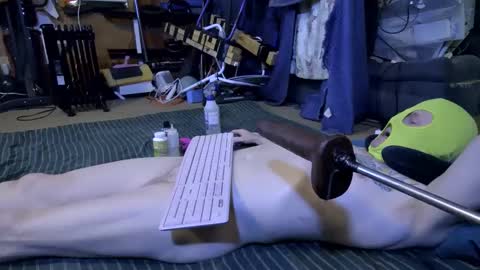 Snapshot of gregbball1 chatting on September 30, 2025, 9:53 pm electrogee1 online show from September 30, 2025, 9:53 pm