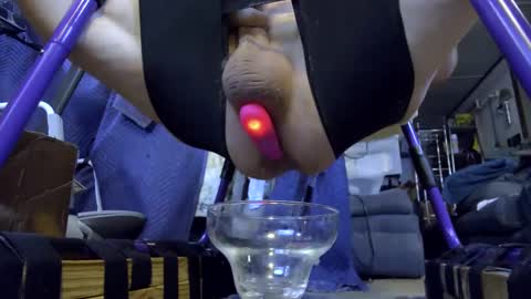 Snapshot of gregbball1 chatting on October 9, 2025, 8:12 am electrogee1 online show from October 9, 2025, 8:12 am