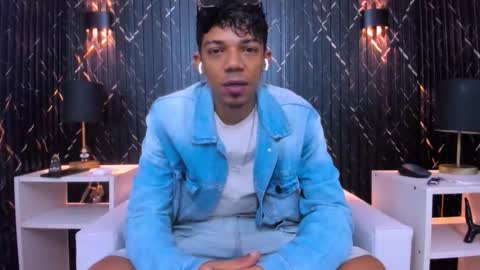 GregorySforza online show from November 11, 2025, 12:27 pm