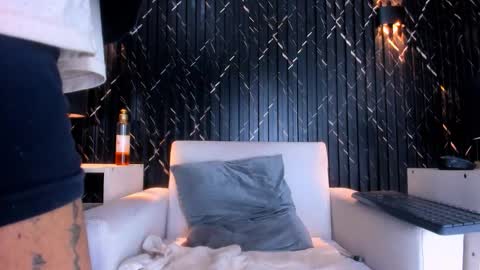 GregorySforza online show from December 13, 2025, 7:53 pm