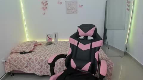 Greta online show from February 26, 2026, 7:35 pm