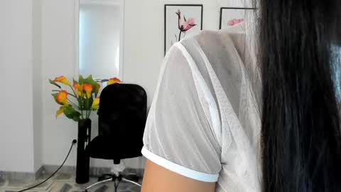 Snapshot of grettel__ chatting on December 11, 2024, 8:28 pm Gretel online show from December 11, 2024, 8:28 pm
