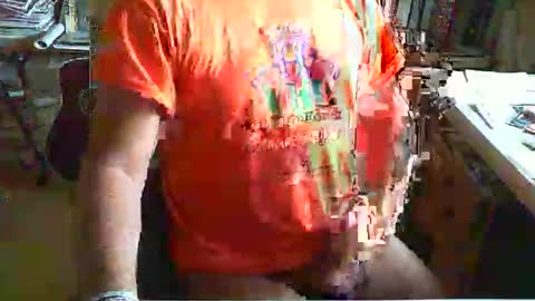 greyhounddog online show from April 17, 2026, 7:55 am