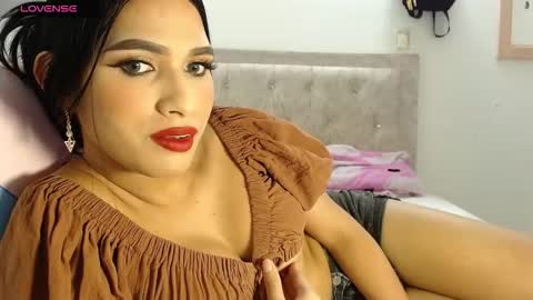 Snapshot of greys02 chatting on February 23, 2026, 3:15 am greys02 online show from February 23, 2026, 3:15 am