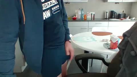 Snapshot of griesie chatting on February 25, 2025, 12:24 pm Griesie online show from February 25, 2025, 12:24 pm