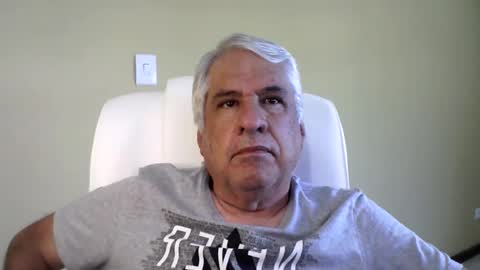 grisa01 online show from February 8, 2025, 1:01 pm