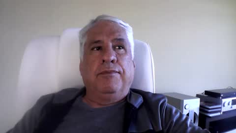 grisa01 online show from October 23, 2025, 1:10 pm