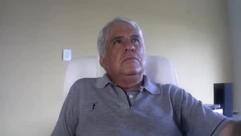 grisa01 online show from January 5, 2026, 6:11 pm