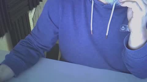 Grooce online show from April 19, 2026, 7:49 pm