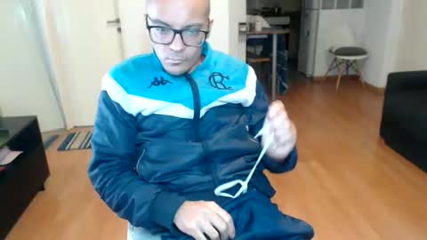 guachin_new online show from June 7, 2026, 2:59 am