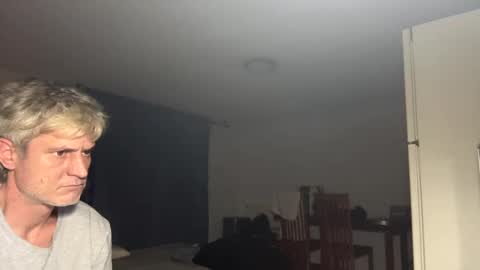 guardiannif_ online show from February 13, 2025, 9:17 pm