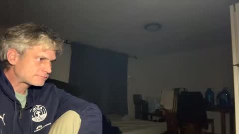 guardiannif_ online show from February 20, 2025, 4:07 am