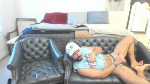 guccifendidior online show from September 22, 2025, 3:47 pm