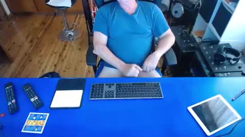 guesswhatigot2 online show from January 29, 2025, 6:12 am