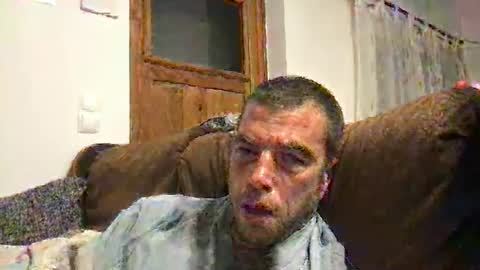 GugaBalls online show from May 16, 2026, 9:24 pm