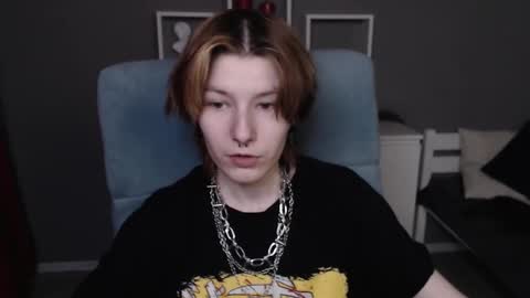 guitarandangell online show from February 12, 2026, 9:04 am