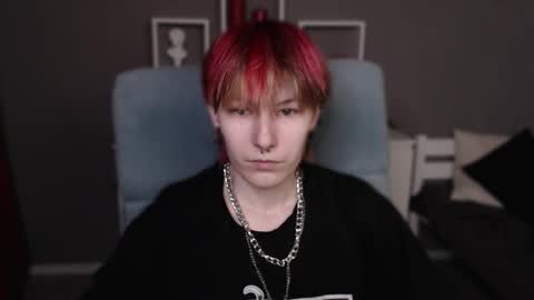 guitarandangell online show from March 25, 2026, 11:16 am