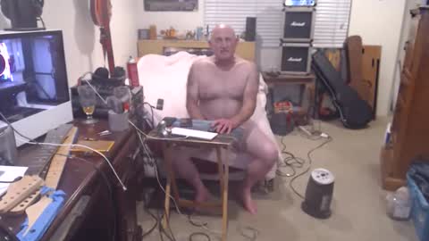 Mario online show from January 14, 2026, 12:33 pm