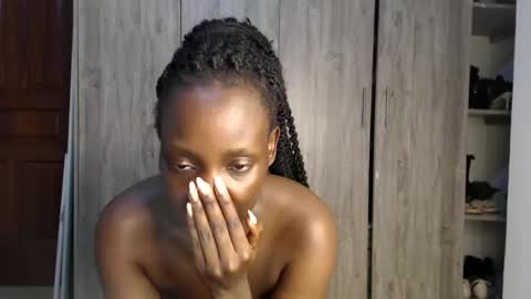 Miss Incredible online show from December 2, 2024, 10:12 pm