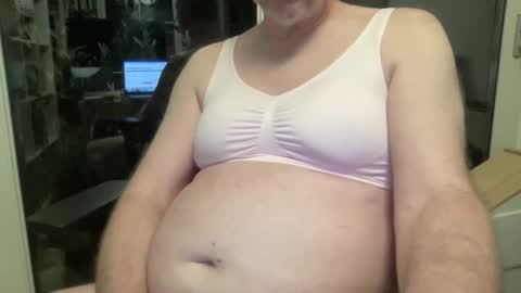 Snapshot of gummicasual chatting on February 5, 2026, 10:36 pm gummicasual online show from February 5, 2026, 10:36 pm