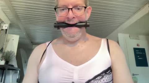 Snapshot of gummicasual chatting on February 10, 2026, 9:35 am gummicasual online show from February 10, 2026, 9:35 am