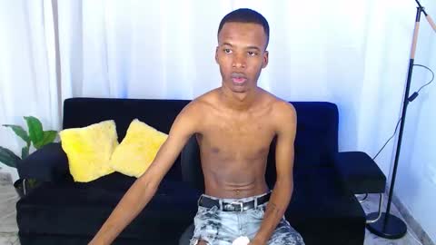 Snapshot of gusy_18 chatting on February 5, 2026, 8:35 pm Gusty online show from February 5, 2026, 8:35 pm