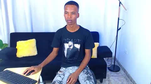 Snapshot of gusy_18 chatting on February 20, 2026, 9:48 pm Gusty online show from February 20, 2026, 9:48 pm