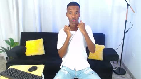 Snapshot of gusy_18 chatting on February 21, 2026, 8:43 pm Gusty online show from February 21, 2026, 8:43 pm