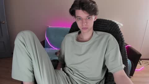 guy_liam1 online show from December 26, 2024, 12:59 pm