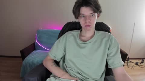 guy_liam1 online show from January 8, 2025, 4:55 am