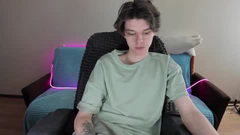 guy_liam1 online show from January 18, 2025, 12:57 pm