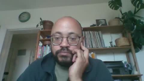 guy_wood15 online show from October 22, 2025, 7:41 am