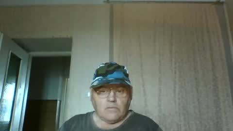 guyboy73 online show from September 18, 2025, 12:29 pm