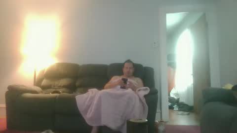 guynaked105 online show from May 6, 2026, 4:56 pm