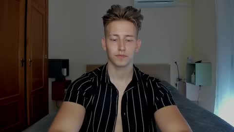 Oliver online show from February 16, 2025, 4:42 pm