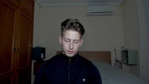 Oliver online show from March 12, 2025, 7:59 pm