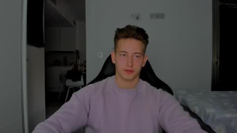 Oliver online show from March 10, 2026, 4:01 pm