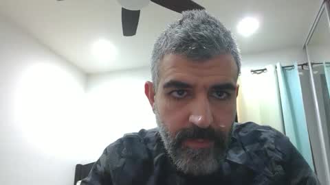 Snapshot of h0nest84 chatting on December 8, 2024, 4:35 am h0nest84 online show from December 8, 2024, 4:35 am