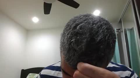 Snapshot of h0nest84 chatting on December 11, 2024, 7:42 am h0nest84 online show from December 11, 2024, 7:42 am