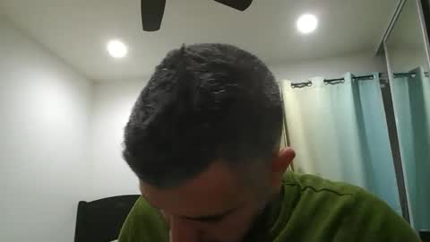 Snapshot of h0nest84 chatting on December 27, 2024, 6:24 am h0nest84 online show from December 27, 2024, 6:24 am