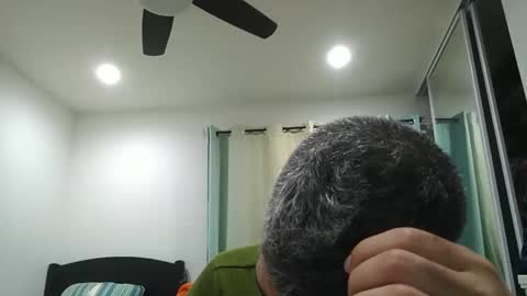 Snapshot of h0nest84 chatting on December 31, 2024, 9:21 am h0nest84 online show from December 31, 2024, 9:21 am