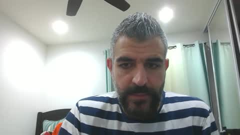 Snapshot of h0nest84 chatting on February 2, 2025, 6:04 am h0nest84 online show from February 2, 2025, 6:04 am