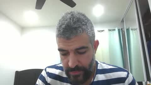 Snapshot of h0nest84 chatting on February 3, 2025, 2:03 am h0nest84 online show from February 3, 2025, 2:03 am