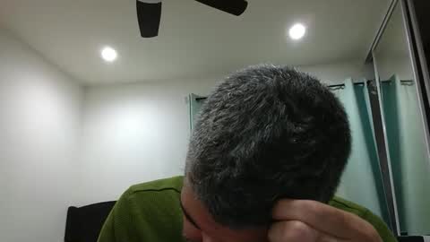 Snapshot of h0nest84 chatting on March 2, 2025, 1:36 am h0nest84 online show from March 2, 2025, 1:36 am