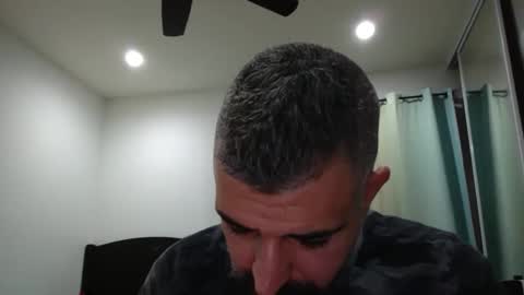 Snapshot of h0nest84 chatting on March 10, 2025, 6:05 am h0nest84 online show from March 10, 2025, 6:05 am