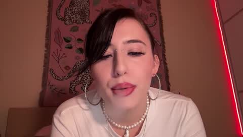 Helga online show from March 28, 2026, 5:12 pm