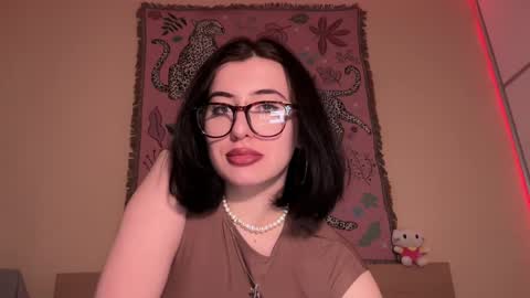 Helga online show from April 13, 2026, 4:45 pm